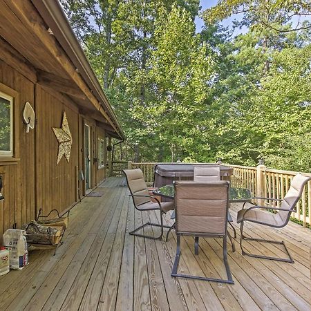 Secluded Stanardsville Cabin With 10 Acres And Hot Tub Εξωτερικό φωτογραφία