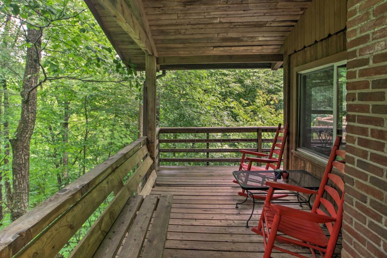 Secluded Stanardsville Cabin With 10 Acres And Hot Tub Εξωτερικό φωτογραφία