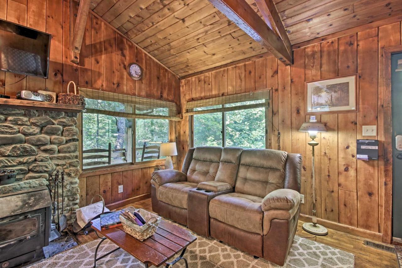 Secluded Stanardsville Cabin With 10 Acres And Hot Tub Εξωτερικό φωτογραφία